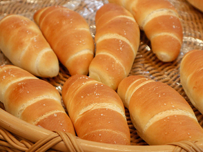 1日6000個売れる元祖「塩パン」が東京に進出。さっそく並んできた！