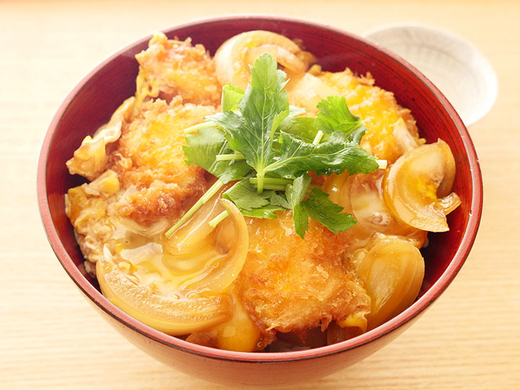 2週連続ランクイン ファミマの ふんわり玉子の親子丼 みんなが食べたい 最新コンビニ弁当ランキング 19年2月14日 エキサイトニュース