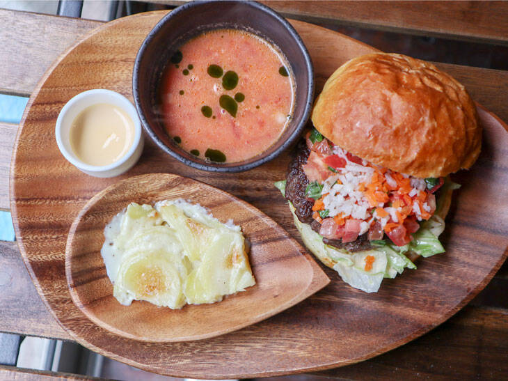 「塩ハンバーガー」って何？ 本郷の新店『hide mode』で鉄板ステーキみたいな絶品バーガーランチを食べてきた！