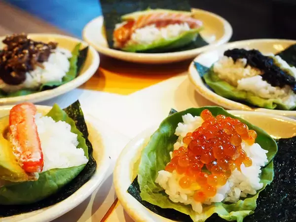 「賞味期限3秒！？ 原宿に巻きたてパリパリ海苔手巻きの専門店がオープン！」の画像