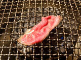 「焼肉店の本気肉丼！ 「鬼（おに）く丼」という名の絶品イチボ丼を食べてきた」の画像4