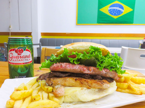 実は南米タウン・鶴見のブラジル食堂で推定2000kcalの「ビッグバーガー」を食べてきた