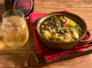 ハイボールに合う10分つまみ「牡蠣ときのこのアヒージョ」の作り方