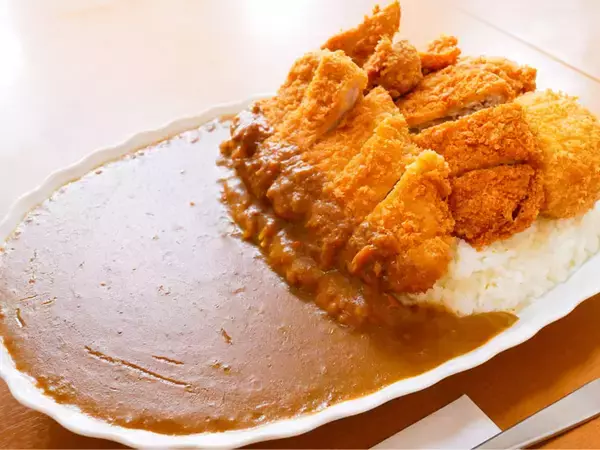 総重量1.8kg！ 『ジャン・カレー 末広町店』の「アゲアゲカレー」を食べてきた