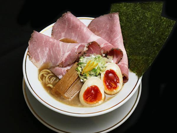 大阪の大人気ラーメン店 人類みな麺類 の新ブランド Takahiro Ramen の渾身の一杯とは 19年6月日 エキサイトニュース