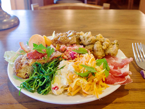 チャンスは一度だけってどういうこと！？ 『CAFE HELLO』で大人気の前菜ビュッフェとは？