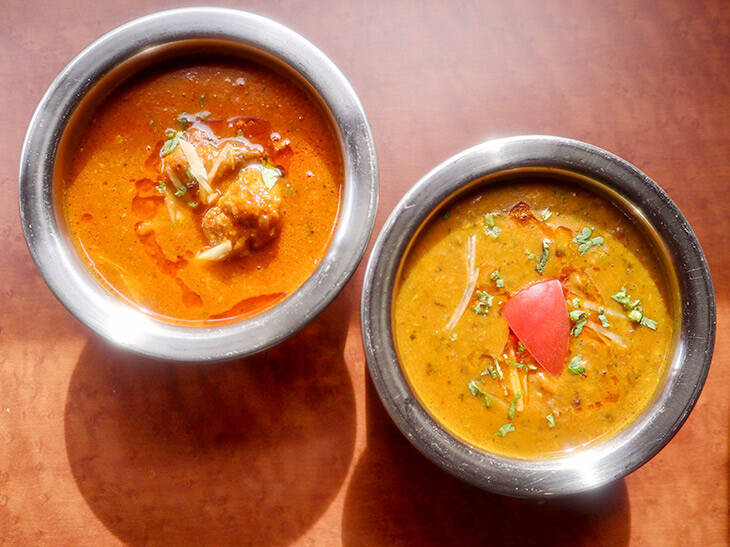 超人気インド料理店「チャミヤラキッチン」が根津で復活！ インド人も絶賛する至極の“郷土カレー”とは？