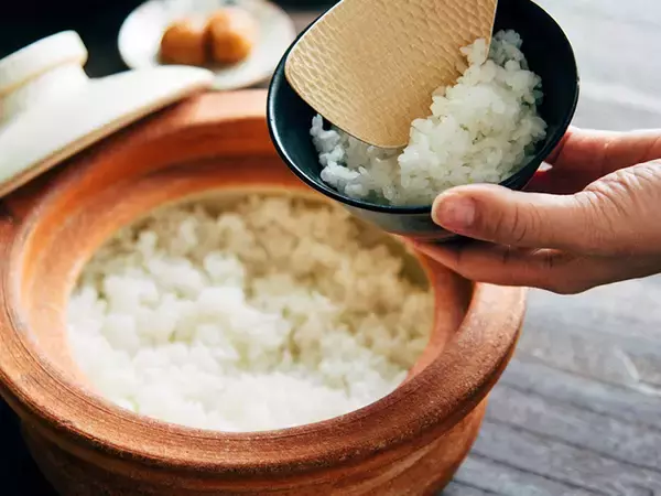 「新米の季節到来！ 神楽坂『AKOMEYA茶屋』でコメ好き必見の期間限定「おにぎりBAR」がオープン」の画像