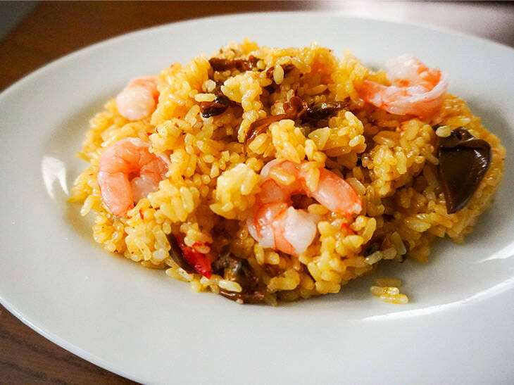 カルディのあっという間にパエリアができる「ご飯に混ぜるだけ」シリーズがスゴかった!