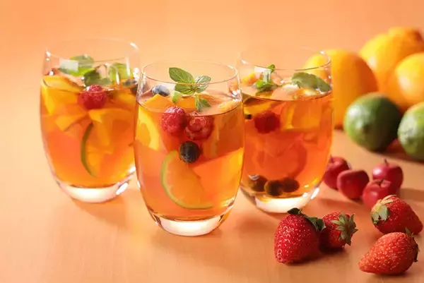 「佐藤錦が食べ放題！ スイーツパラダイス全店で「さくらんぼ食べ放題」を開催中」の画像