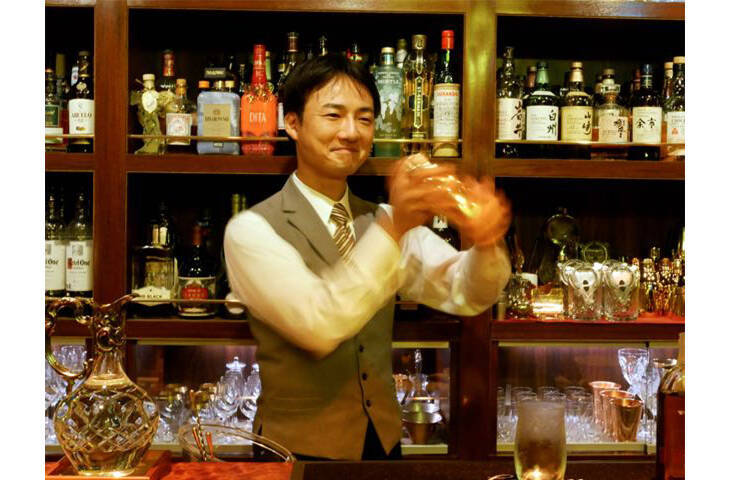 渋谷の人気バーでしか味わえない絶品「オイルサーディン丼」を食べてきた