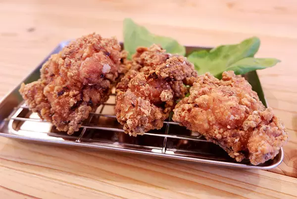 「自家製糀を使った“発酵からあげ”とは？ 『しあわせのからあげキッチン』で食べてきた」の画像