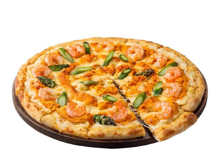 年末年始に食べたい！ 星付きシェフ4名が監修したドミノ・ピザの「クワトロピザ」が超豪華！