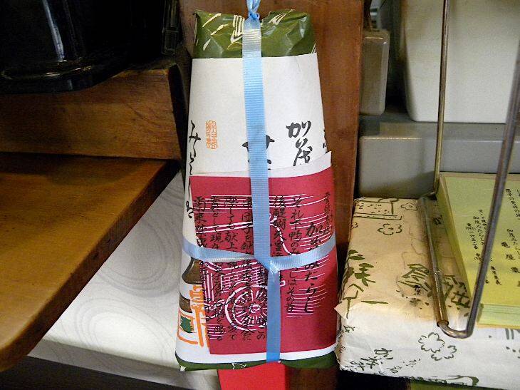 「みたらし団子」発祥の店は京都にあり！ 下鴨神社門前の『加茂みたらし茶屋』を堪能してきた