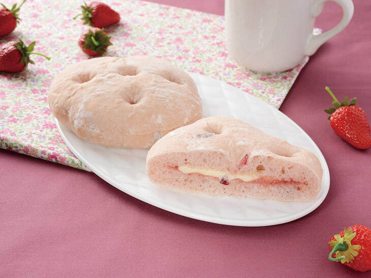 この時期しか食べられない！ ローソンのいちごデザート＆ベーカリー6選