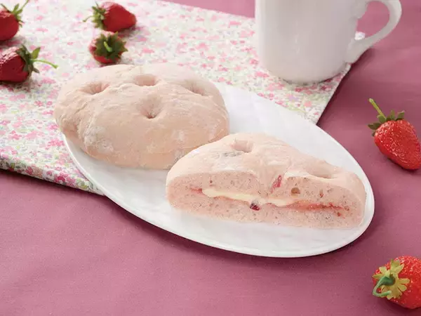 「この時期しか食べられない！ ローソンのいちごデザート＆ベーカリー6選」の画像