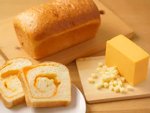 「日本初！ 焼き立てチーズ食パン専門店『ふろまーじゅ』が千葉県市原市に誕生」の画像