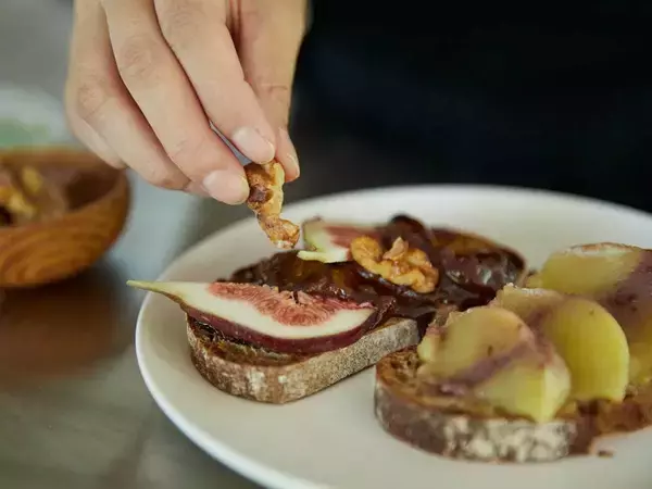 「塗るだけで極上の味に！『ディーン＆デルーカ』の「マーブルジャム」の魅力とは？」の画像