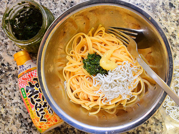 大豆がパスタになりました 200g 100g×2食 まるごと大豆粉50％配合 半生リングイネタイプ ハウス食品 12袋