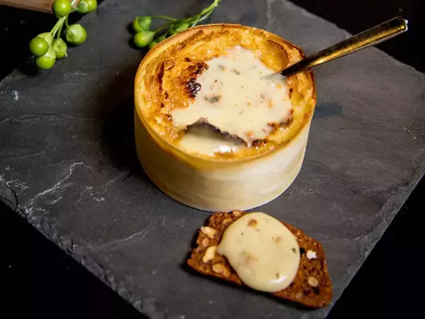 「行列店のパンが大集結！ 銀座三越「パン＆チーズコレクション」で買うべき「絶品パン＆チーズ」5選」の画像