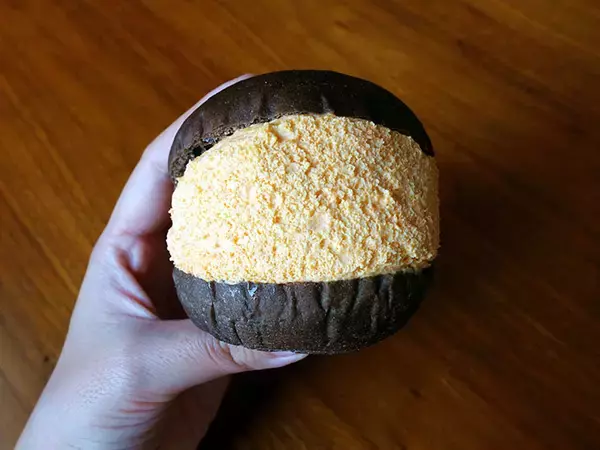 「【実食レポ】セブンイレブンの「ハロウィンスイーツ」はどれが美味しいか食べ比べてみた」の画像