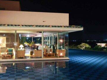 今訪れたいフォトジェニックな「沖縄グルメ」6選！ 那覇空港の老舗から絶景リゾートホテルまで