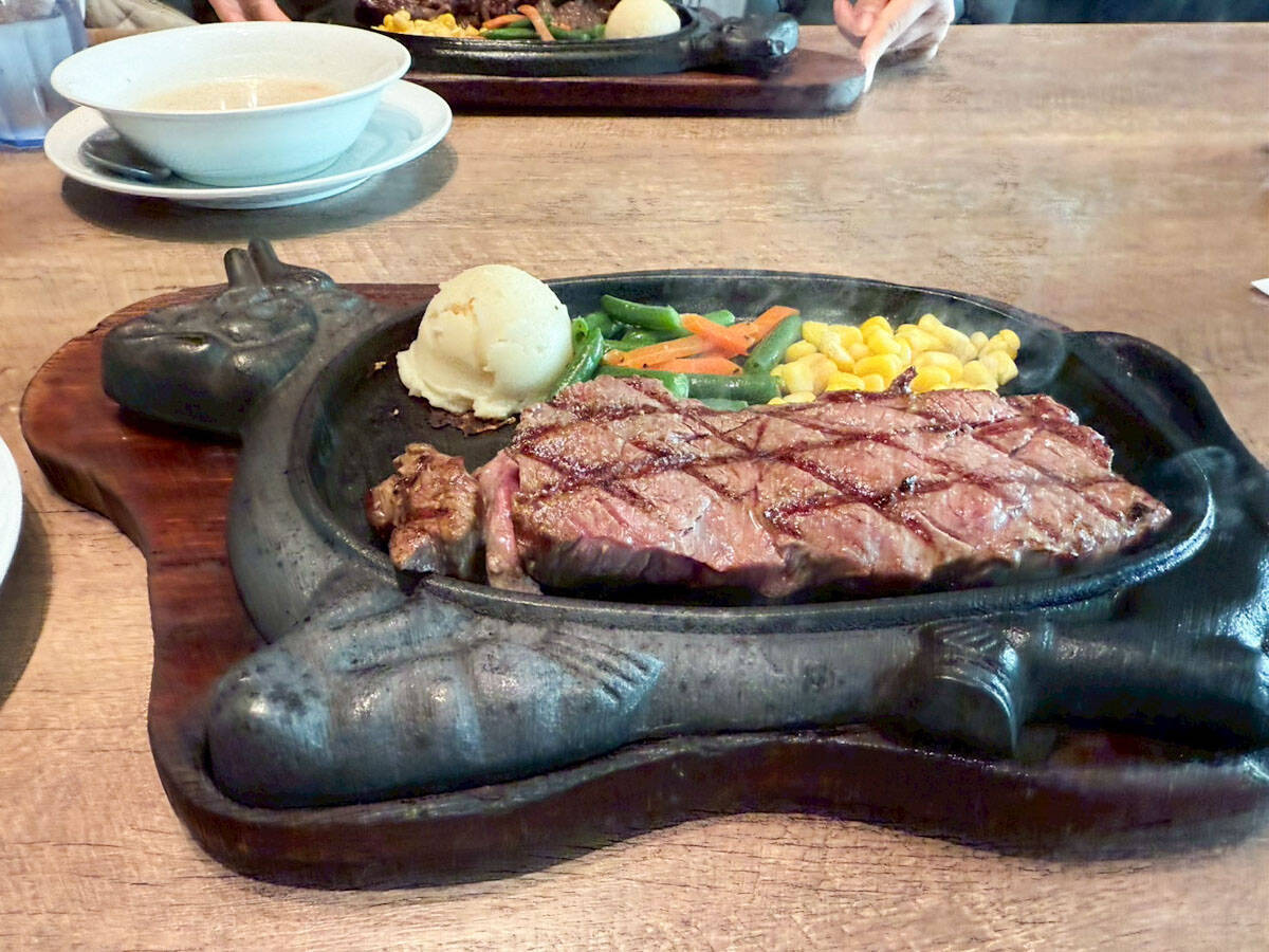 【沖縄旅行】でマストで食べたい！ 地元の人に愛され続ける『ステーキハウス88』