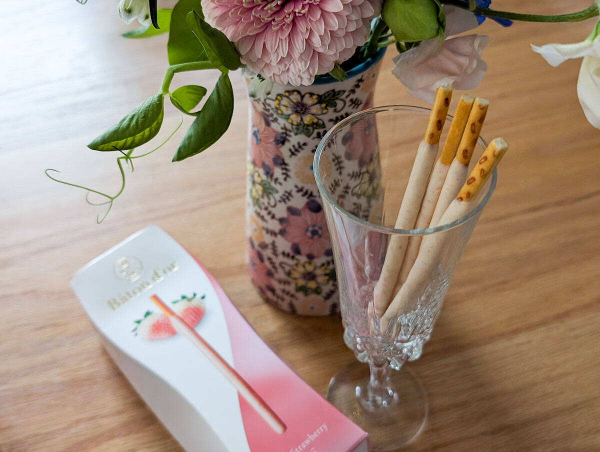 西日本でしか買えない『グリコ』の「バトンドール」は大人好みのスティック菓子