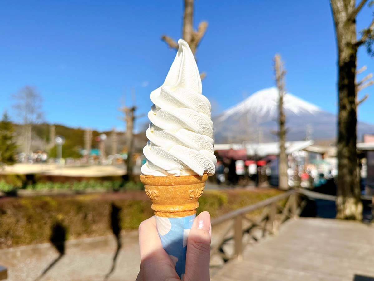 【静岡グルメ旅】富士山の絶景日本一。食べて遊んで癒される「まかいの牧場」が人気の理由