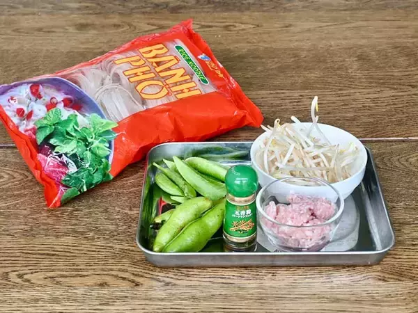 「【お手軽レシピ】夏前のだるさも吹き飛ぶ「五香粉香るこころからだスッキリフォー」の作り方／おすすめストレッチも」の画像