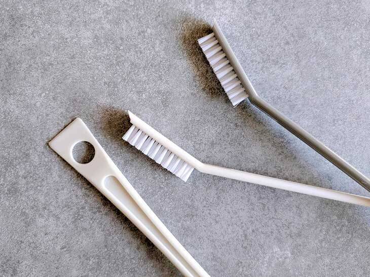 【年末大掃除】驚くほどピカピカに！ ダイソーマニア激推しの超優秀「キッチン掃除グッズ」7選