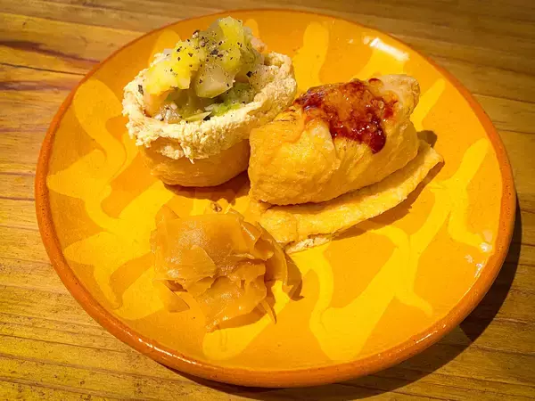 「【北鎌倉】年末年始の鎌倉散策に立ち寄りたい、いなり専門店『曲』の「のっけいなり」」の画像