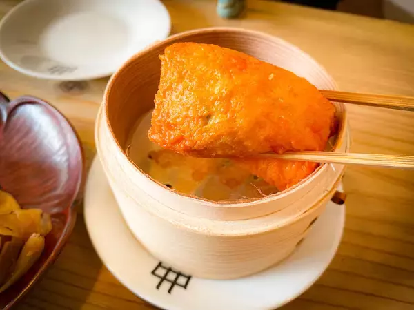 「【北鎌倉】年末年始の鎌倉散策に立ち寄りたい、いなり専門店『曲』の「のっけいなり」」の画像