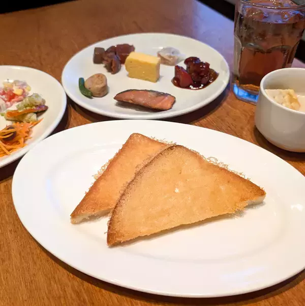 「『シズラー』三鷹店の朝食がすごい！ サラダバーも和も中華も揃う絶品モーニング」の画像