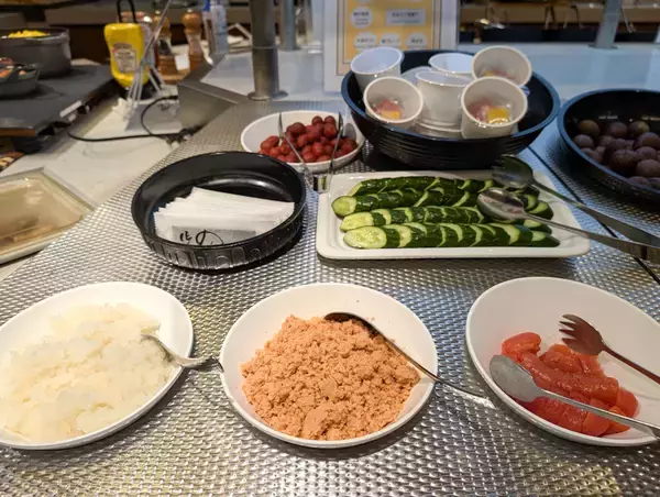 「『シズラー』三鷹店の朝食がすごい！ サラダバーも和も中華も揃う絶品モーニング」の画像