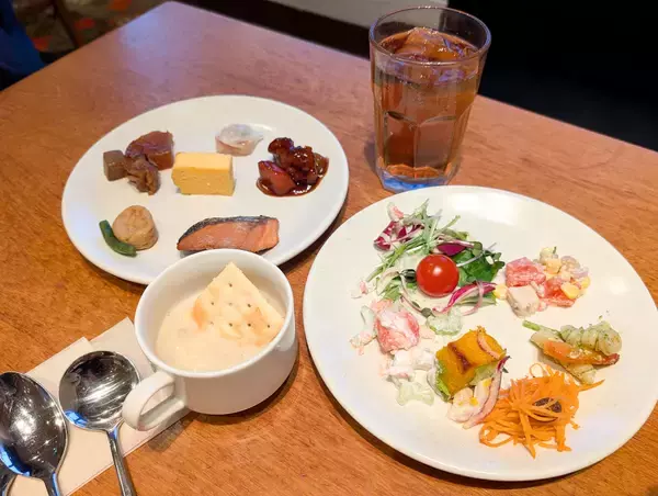 「『シズラー』三鷹店の朝食がすごい！ サラダバーも和も中華も揃う絶品モーニング」の画像