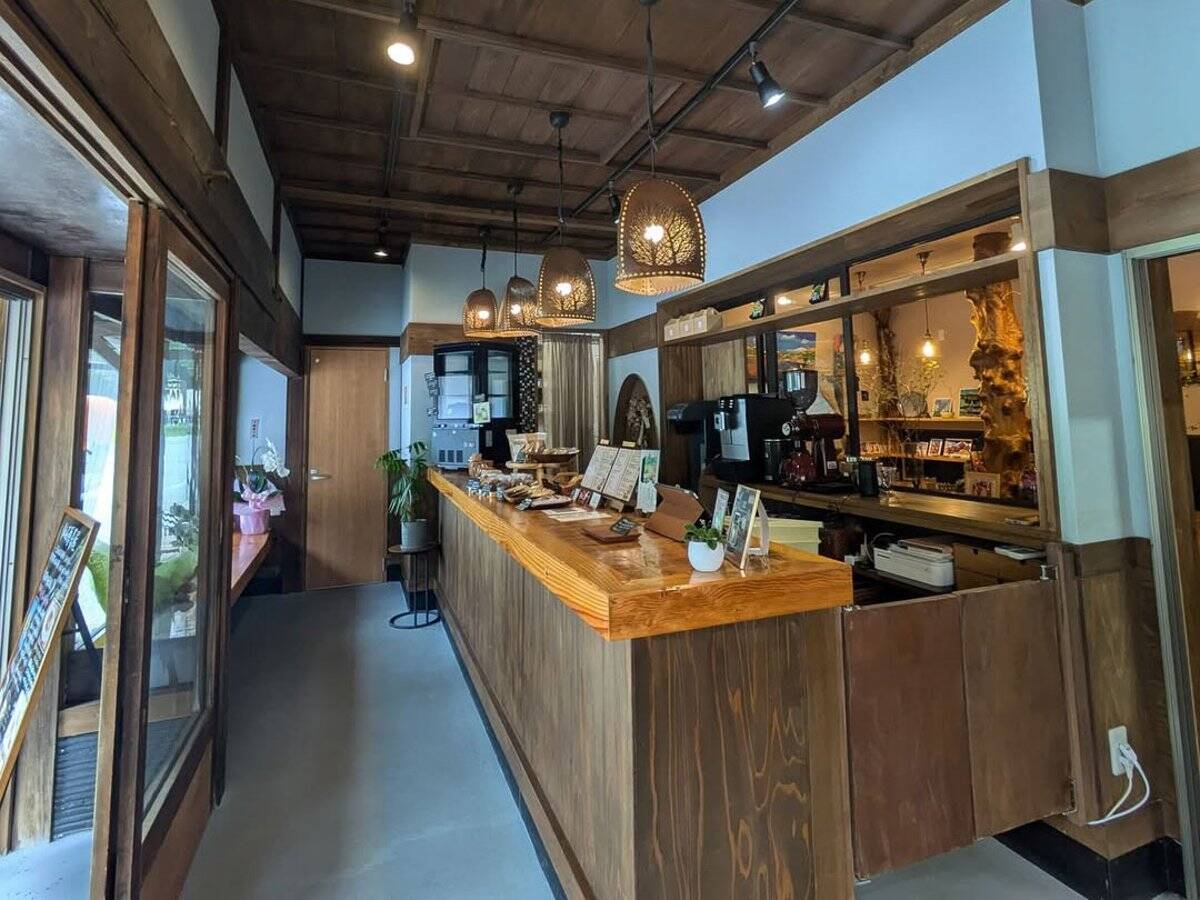 紅葉シーズンの箱根で立ち寄りたい、風情と味わいを楽しむカフェ4選