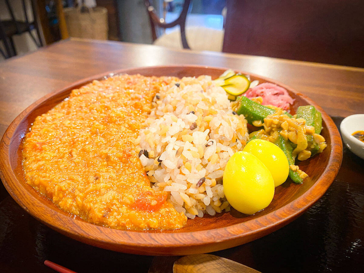 紅葉シーズンの箱根で立ち寄りたい、風情と味わいを楽しむカフェ4選