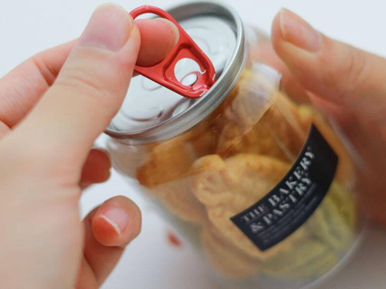 【2025年人気ホテルのクッキー缶5選】年100軒以上を巡るホテルライターが選んだ贈りもの