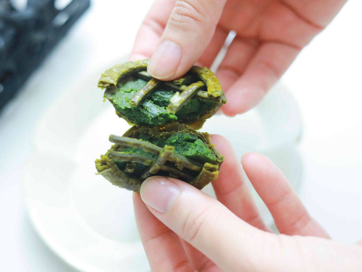 帝国ホテルのオリジナルスイーツが絶品！ 丸利田銘茶園の抹茶を使った「京宇治抹茶パイ」