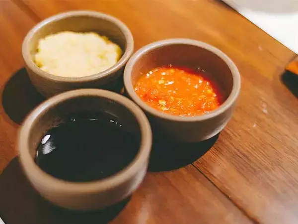 「あのマンダリンチキンライスを東京で。シンガポールの名店『Chatterbox』が丸の内に登場」の画像