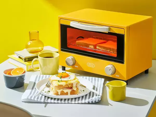 「いつものトーストが極上の1枚に変わる。いま注目の最新オーブントースター3選」の画像