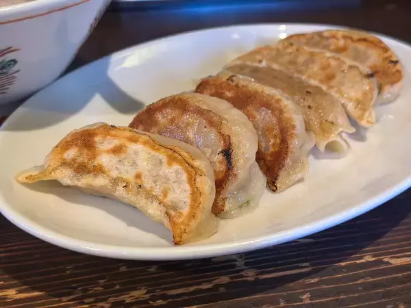 「【東京ラーメン】麺だけじゃ終われない！ 餃子と唐揚げも旨い店4選」の画像