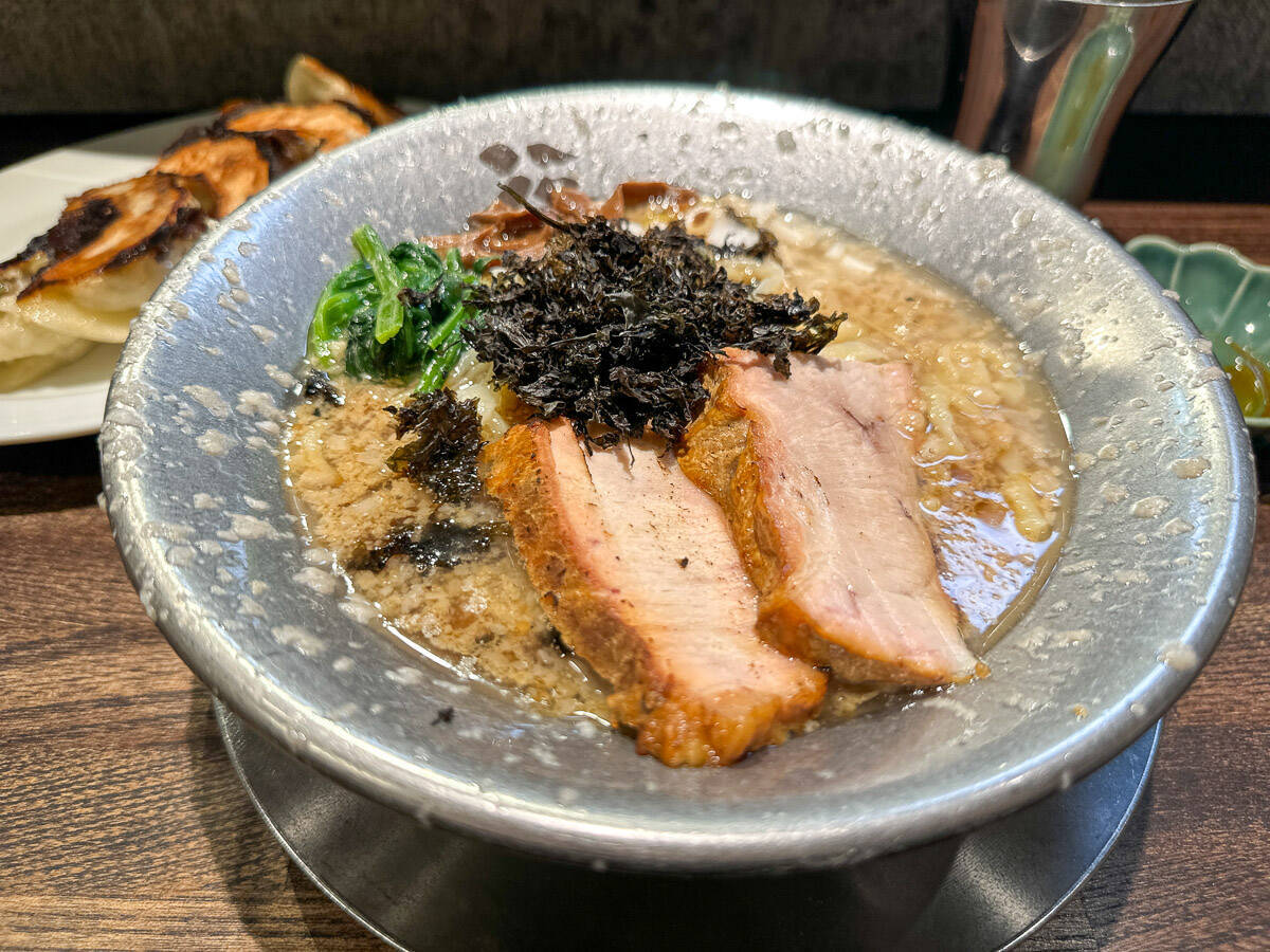 【東京ラーメン】麺だけじゃ終われない！ 餃子と唐揚げも旨い店4選