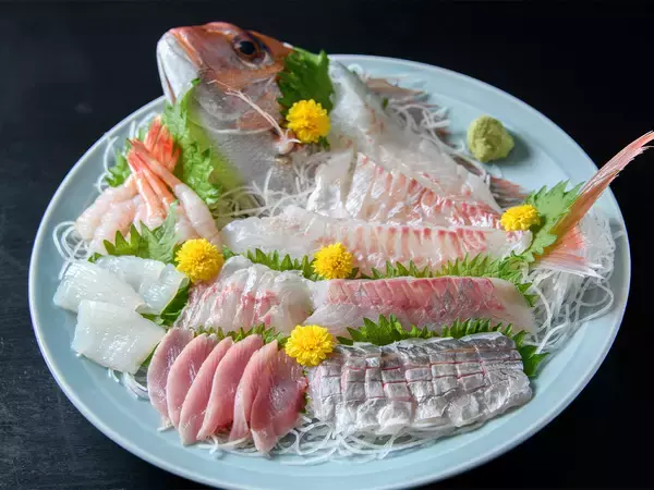 「【福井・敦賀のグルメ旅】若狭湾沿いで魚が旨い「個性派民宿」3軒」の画像