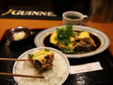 「食べれば大阪人の「牛煮込み愛」がわかる。裏なんば名物「肉巻き玉子」とは」の画像6