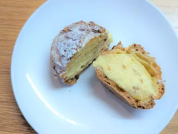 「即完売、買えたらラッキー！ 東京駅限定『ヨックモック』の「手作りクッキーシュー」を購入するコツ」の画像