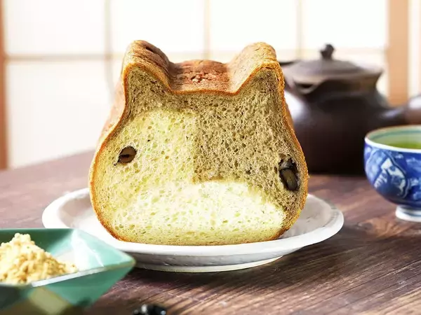 「パンなのにまるできなこ餅！？ 『ねこねこ食パン』のお餅を使った「ねこねこ食パンきなこもち」が絶品すぎる」の画像