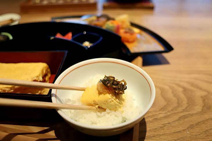 【京都ランチ】京都の出汁を味わい尽くす！おだしのテーマパーク『京都離宮』で絶品のだしまき御膳に出会った