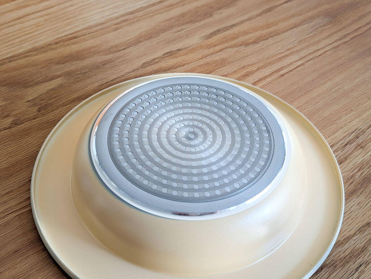 盛り付けいらずで食卓に。和平フレイズの“お皿みたいなフライパン”が想像以上に使いやすい！